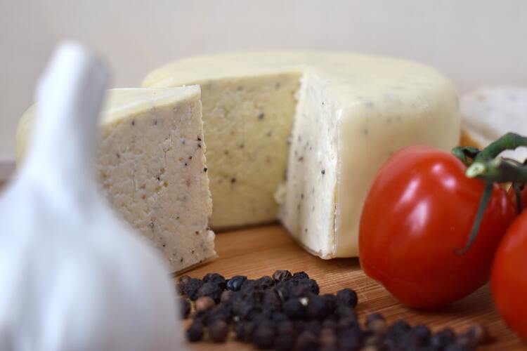 Lancashire Cheese with Black Pepper, 200g